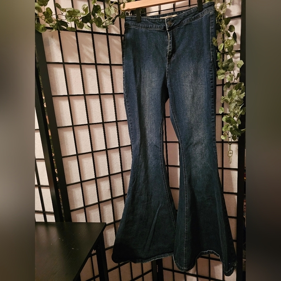 Rock & Roll Denim Bargain Button Bell Flare 30x34 - Picture 2 of 9